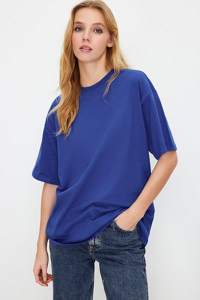 Trendyol Collection Saks 100 % Baumwolle Premium Oversize/Wide Fit Rundhals-Strick-T-Shirt TWOSS23TS00040