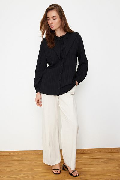 Trendyol Modest Black Big Collar Crinkle Woven Shirt TCTSS24TG00050