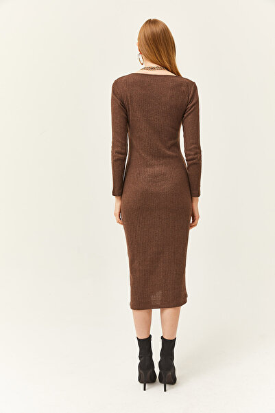 Olalook Dámský hnědý bazénový límec, silné žebrované midi šaty ELB-19002021