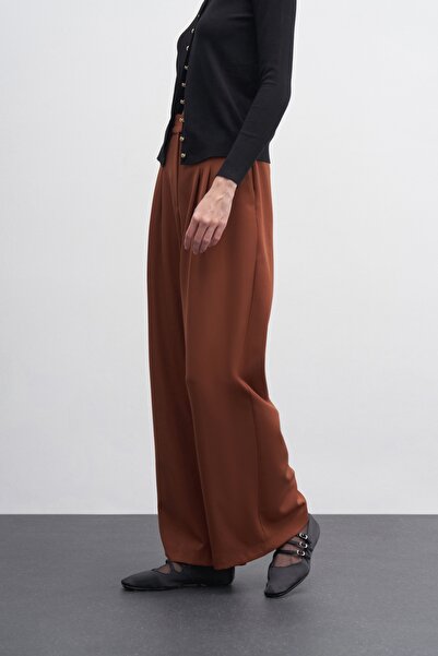 EBU Prive Women's Double Pleated Palazzo Trousers Chocolate Brown