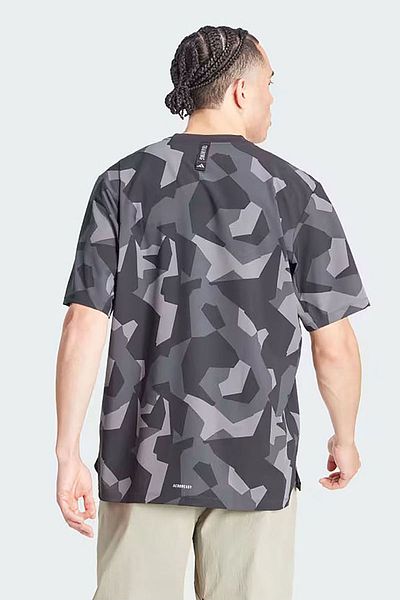 adidas Men's Casual T-Shirt Pump Cover Tee Ip9195