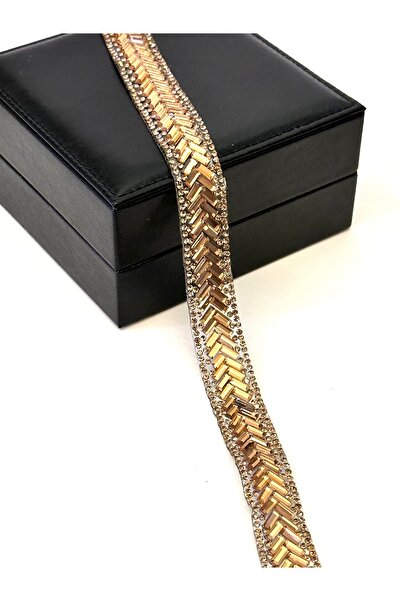 ODDA TASARIM ATÖLYESİ Желязна златна лента с детайл от рибена кост в центъра