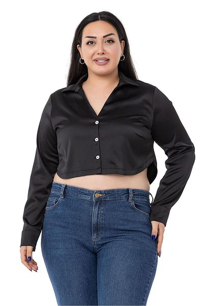 DISENTIS MODEST Cămașă crop neagră de mărimi plus cu manșete din satin