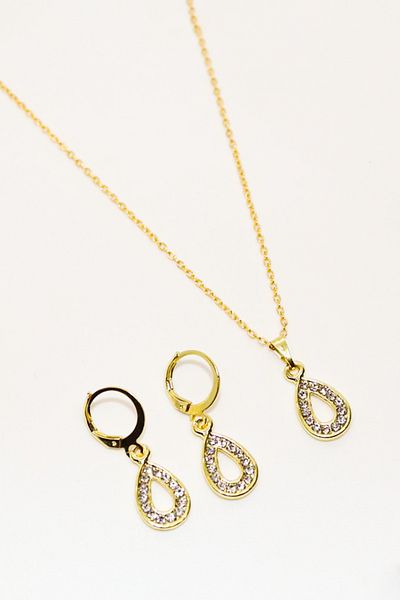 EUROMODA Drop Design Necklace Earring Suit Set