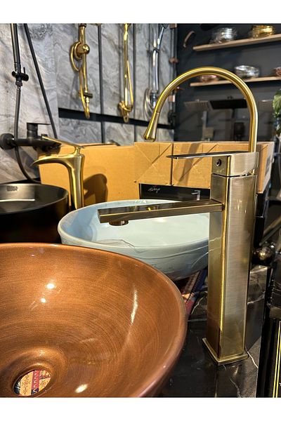 İSAOĞLU YAPI Matte Gold Bowl Washbasin Faucet Matte Gold Washbasin Tap Square Design Matte Antique Gold