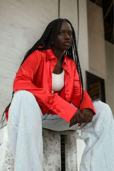 HAKKE Hafif Dökümlü Saten Yüzeyli GÖMLEK