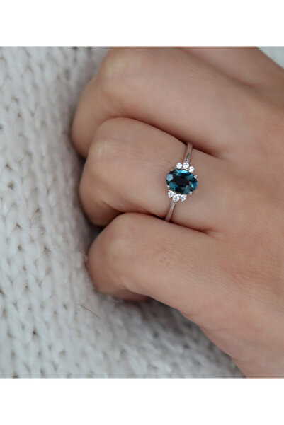 Silveranka 925 Ayar Gümüş Değerli Taşlar Koleksiyonu 1,72 Karat London Blue Topaz Taşlı Gümüş Yüzük