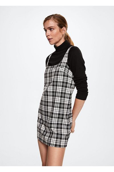 MANGO Woman Černé dámské šaty 37065131