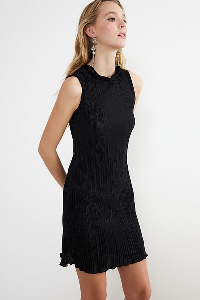 Trendyol Collection Μαύρο βραδινό φόρεμα με πλισέ μαύρο πλεκτό με επένδυση σε γραμμή Α TPRSS24EL00068