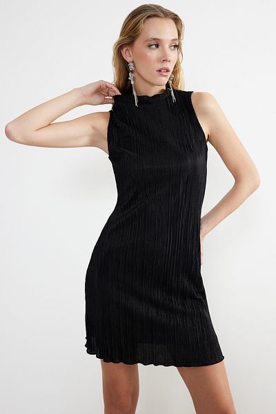 Trendyol Collection Μαύρο βραδινό φόρεμα με πλισέ μαύρο πλεκτό με επένδυση σε γραμμή Α TPRSS24EL00068