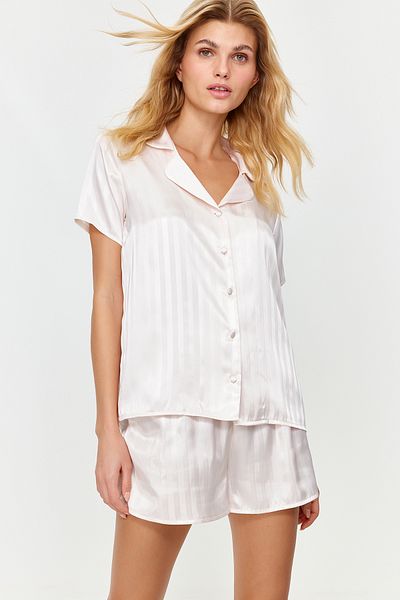 Trendyol Collection Pyjama-Set aus gewebtem Satin mit Streifen in Ecru THMSS23PT00237