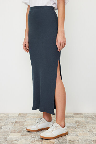 Trendyol Collection Světle antracitový rozparek Detailně vypasovaný Vysoký pas Žebrovaný Pružná maxi pletená sukně TWOSS22ET0449