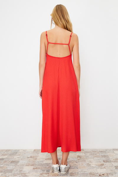 Trendyol Collection Piros, A-vonalú maxi ruha - állítható pánttal és négyzet alakú gallérral bevonat textúra, kötött TWOSS24EL00060