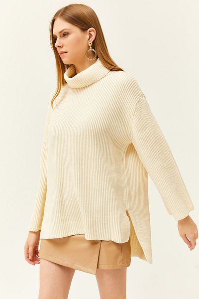 Olalook Women's Ecru Turtleneck Side Slit Oversize Knitwear Sweater KZK-19000768
