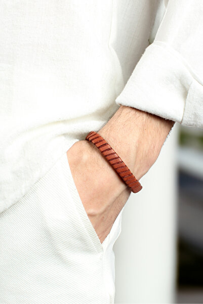 Chillin' Stylish Men's Brown Leather Bracelet with Magnet Clip Tan Color Brai...