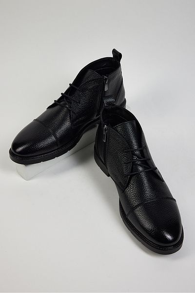 Tonny Black Schwarze Herrenstiefel aus echtem Leder mit bequemer Passform und Schnürung vorne