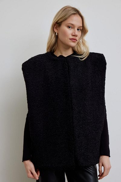 Manuka LOLA PLUSH VEST BLACK