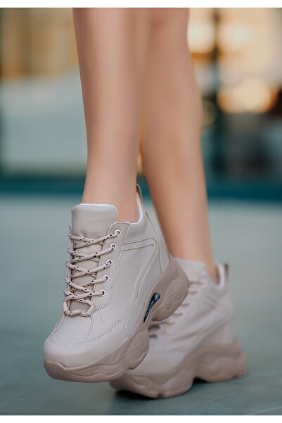 Madam Tarz حذاء رياضي نسائي كاجوال بكعب عريض مخفي من ميلانو