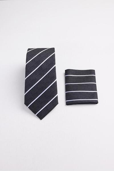 Tudors Classic Patterned Black Tie with Pocket Handkerchief