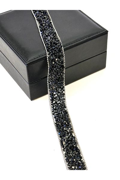 ODDA TASARIM ATÖLYESİ Iron-made edge ball chain detail black strip