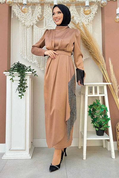 Bym Fashion Φούστα Φούντα Λεπτομέρεια Σατέν Βραδινό Φόρεμα με Ζώνη Αξεσουάρ 3763 Μαν