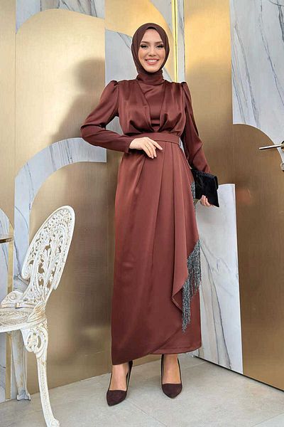 Bym Fashion Φούστα Φούντα Λεπτομέρεια Σατέν Βραδινό Φόρεμα με Αξεσουάρ Ζώνης 3763 Καφέ