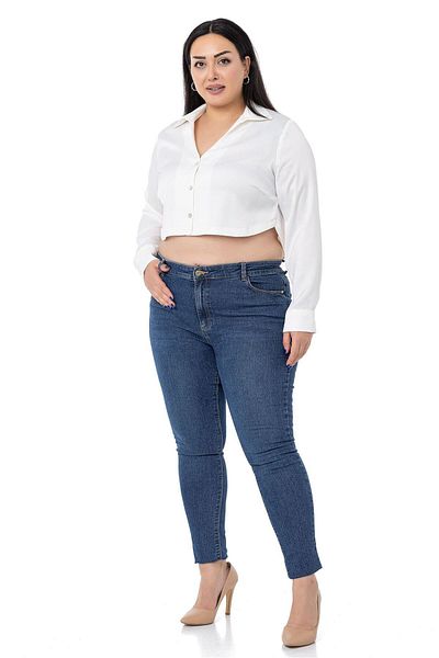 DISENTIS MODEST Large Size White Crop Shirt with Satin Cuffs