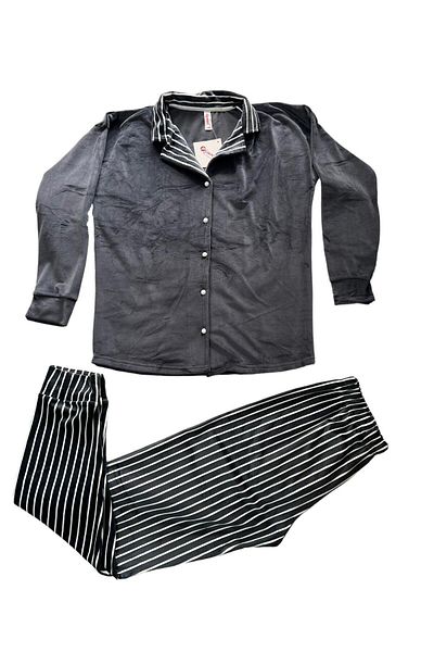 bilgeboutique Velvet Buttoned Front Pajama Set