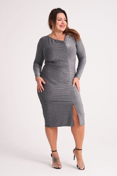 Madwilo Γυναικείο φόρεμα σε γκρι Lurex Plus Size Stretchy Slit Detail Draped φόρεμα