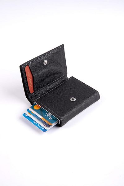 Paul Brand Polo Man's Black Unisex Wallet Card Holder with Plenty of Cards, Paper Money Compartment and Automatic Mechanism PBU10822
