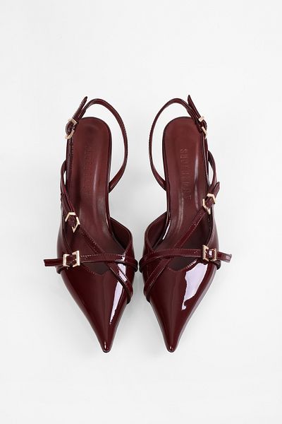 Shoeberry Lover Bordeauxrote Stilettos aus Lackleder mit Gürtelschnalle für Damen