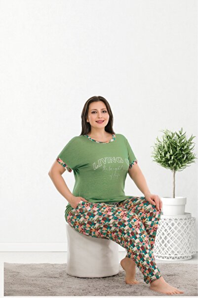 Lady طقم بيجامة بأكمام قصيرة مقاس كبير باللون الأخضر الداكن