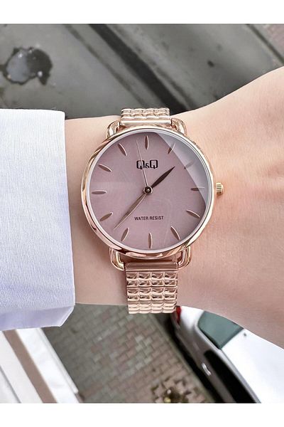 Q&Q Women's Metal Band Wristwatch