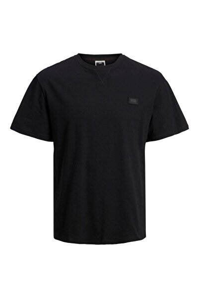 Jack & Jones تي شيرت JCOCLASSIC Twill J&J بشعار أسود للرجال برقبة دائرية