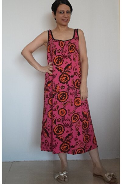 Mertcan Butik Φόρεμα με λουράκι από χτενισμένο βισκόζη με ροζ μαύρο λουλουδάτο σχέδιο με συσπειρωμένο μπροστινό και πίσω μέρος