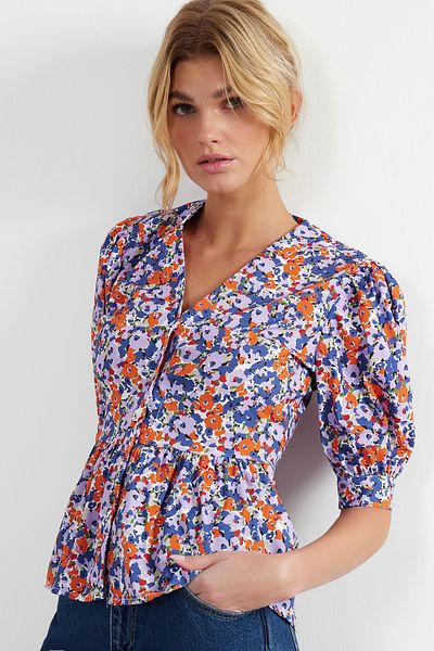 Trendyol Collection Purple Floral Print Woven Shirt - Short Sleeve, Waist Fitting, TWOSS21GO0555