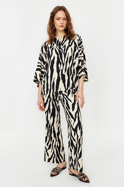 Trendyol Modest Mink Three Quarter Sleeve Zebra Patterned Tunic Trousers Woven Bottom Top Set TCTSS24US00020
