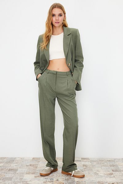 Trendyol Collection Limited Edition – Mintfarbene, gerade geschnittene, plissierte Hose TWOAW23PL00401