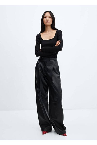 MANGO Woman Low-cut Ribbed T-Shirt