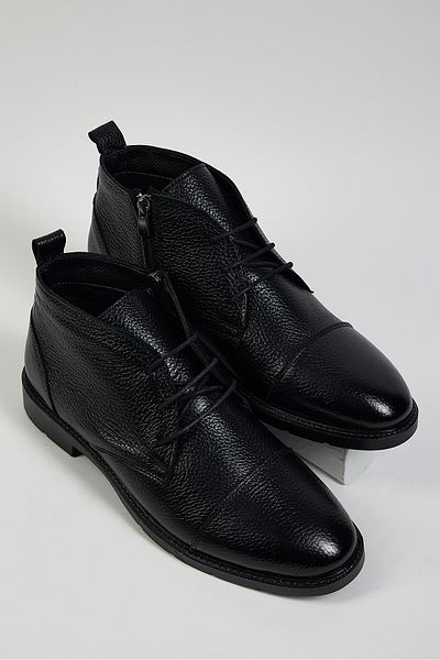 Tonny Black Schwarze Herrenstiefel aus echtem Leder mit bequemer Passform und Schnürung vorne
