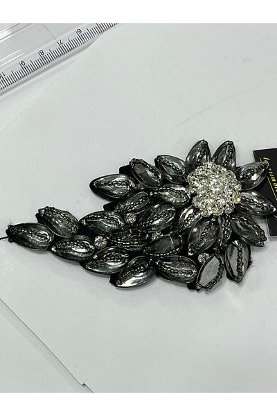 ODDA TASARIM ATÖLYESİ crystal stone strut sconce