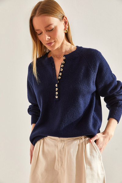 Bianco Lucci Women's Buttoned Collar Turtleneck Striped Knitwear Sweater