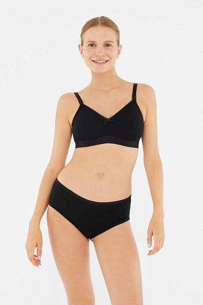 Dagi Schwarzer gekämmter Still-BH