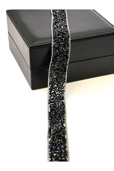 ODDA TASARIM ATÖLYESİ Iron-made edge ball chain detail black strip