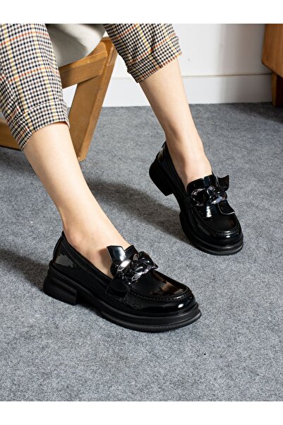 Alemdar Shoes POPPY черна лачена верижка с детайли