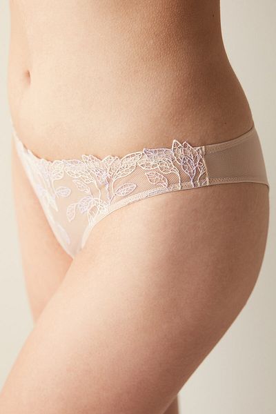 Penti Chiloți brazilian bej cu broderie
