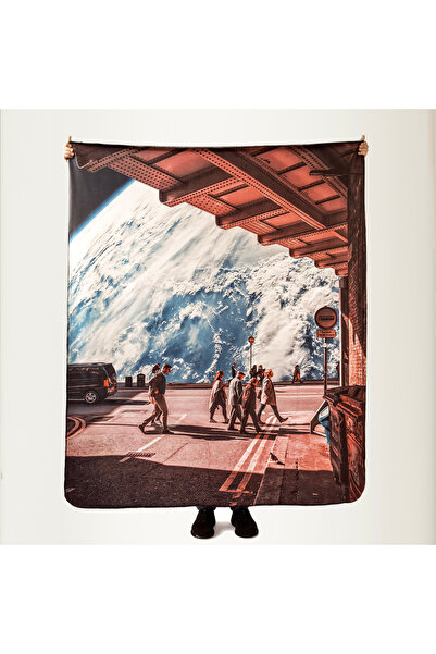 The Lucid Lab Flow Of Life Polar TV Blanket