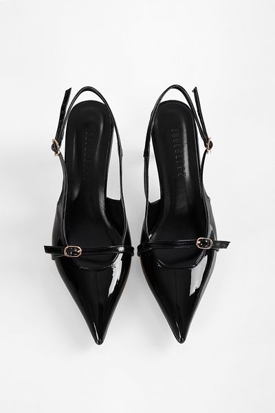 Shoeberry Royalschwarzer Stilettoabsatz aus Lackleder für Damen mit Gürtelschnalle