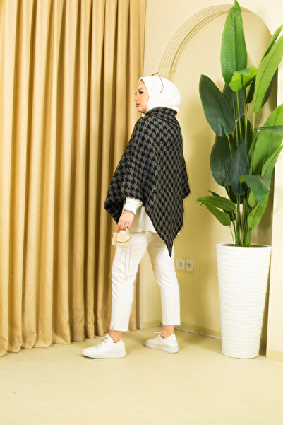 Kayaka triko women's houndstooth patterned triangle poncho