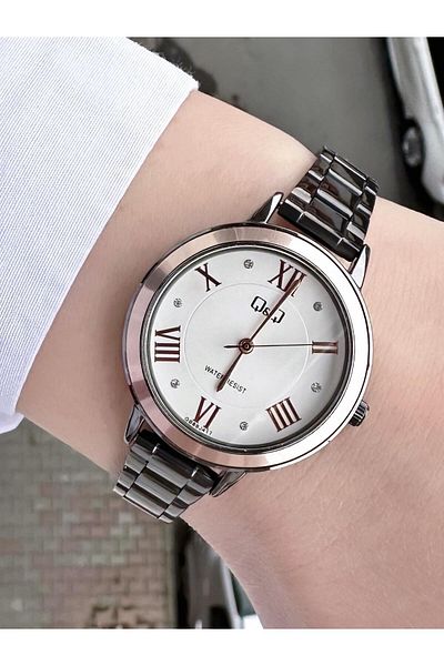 Q&Q Women's Metal Cord Wristwatch